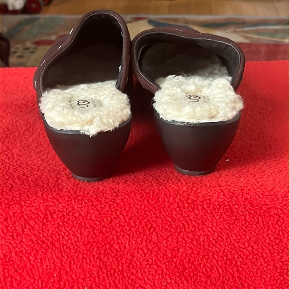 NWOT UGG Women's Brown Suede Slippers - Picture 2 of 7
